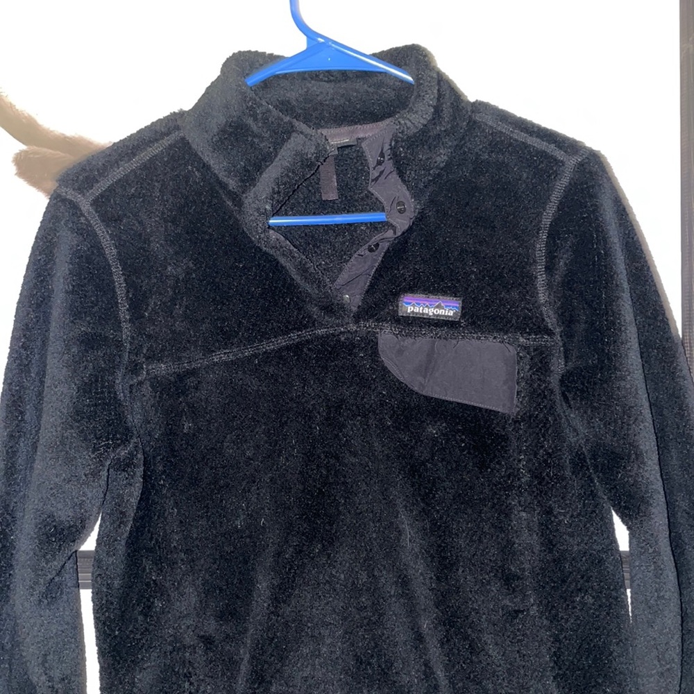 Women’s Patagonia fleece pullover
